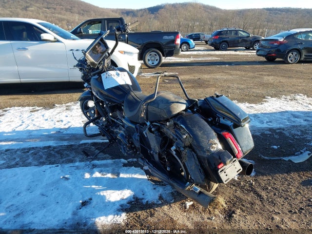 1HD1KB710SB625495 Harley-Davidson FLHX