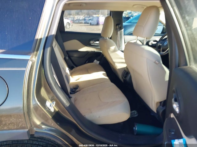 Jeep Cherokee Latitude 2016 1C4PJLCB5GW149277 Image 8