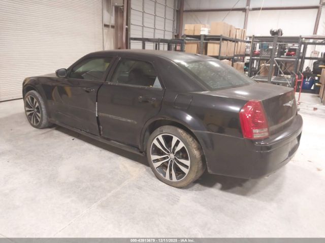2010 CHRYSLER 300C 2C3CA6CT3AH148485 Photo 2