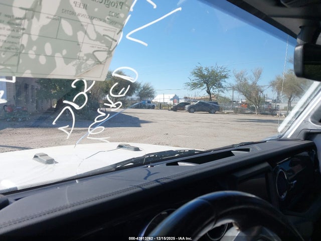1C4HJXEG3NW102752 Jeep Wrangler Unlimited Sahara Altitude 4x4