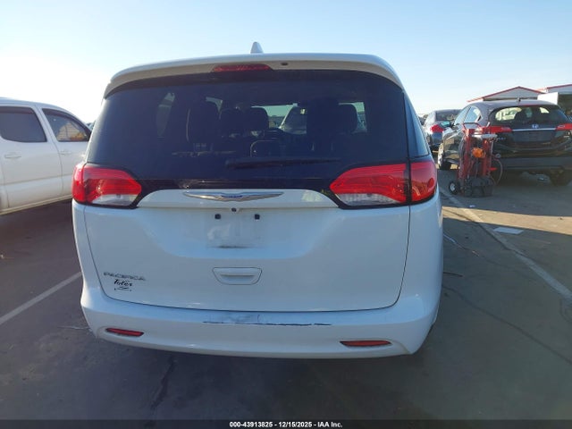 Aukcja sprzedaży 2017 Chrysler Pacifica Touring, vin: 2C4RC1DGXHR759168, numer aukcji: 43913825