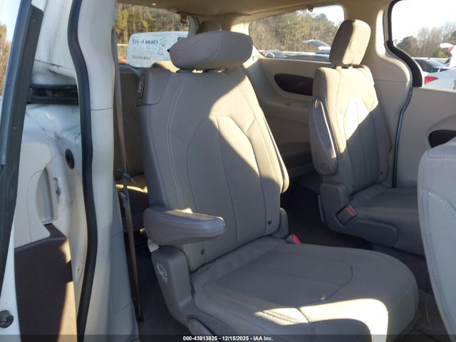 Aukcja sprzedaży 2017 Chrysler Pacifica Touring, vin: 2C4RC1DGXHR759168, numer aukcji: 43913825