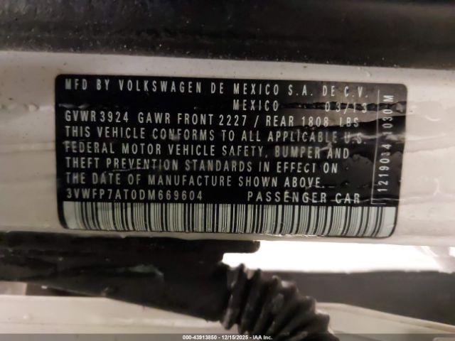 2013 VOLKSWAGEN BEETLE 3VWFP7AT0DM669604 Photo 8