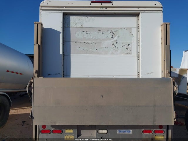 Продажа на аукционе авто 2010 Freightliner Chassis M Line Walk-in Van, vin: 4UZAAPDU0ACAS1436, номер лота: 43913861