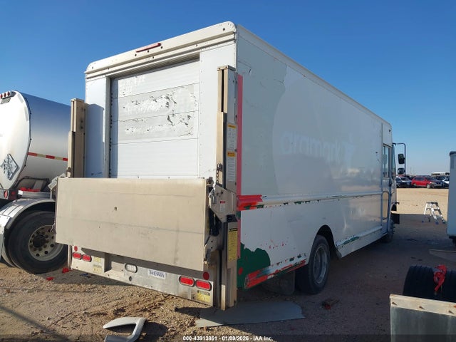 Продажа на аукционе авто 2010 Freightliner Chassis M Line Walk-in Van, vin: 4UZAAPDU0ACAS1436, номер лота: 43913861