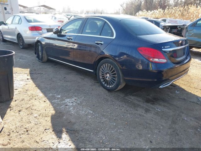 2016 MERCEDES-BENZ C 300 55SWF4KB8GU165867 Photo 2