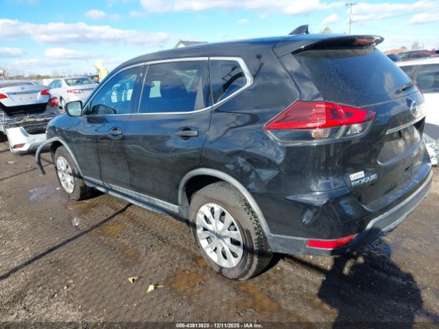 2018 NISSAN ROGUE KNMAT2MV5JP526145 Photo 2