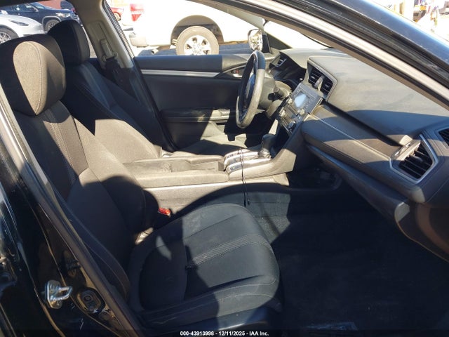 Honda Civic Lx 2019 19XFC2F67KE212106 Image 5