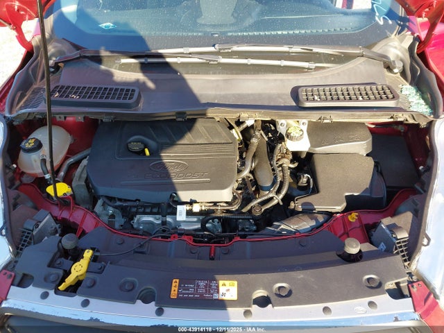 1FMCU0GD8HUF05746 Ford ESCAPE SE