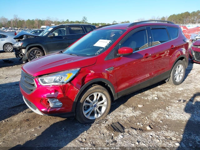 1FMCU0GD8HUF05746 Ford ESCAPE SE