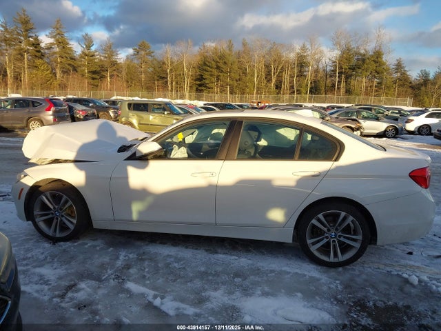 WBA8E5G34HNU44902 BMW 320i Xdrive