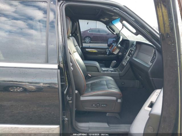 2008 LINCOLN NAVIGATOR 5LMFU27538LJ12175 Photo 4