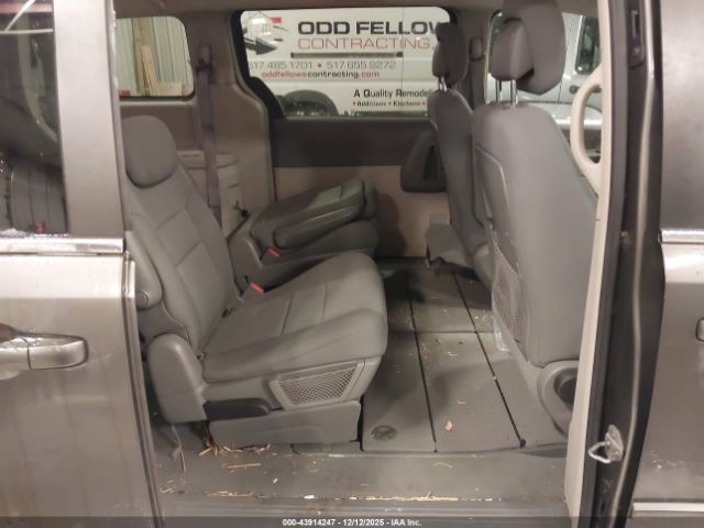 2010 CHRYSLER TOWN & COUNTRY 2A4RR2D17AR414504 Photo 7