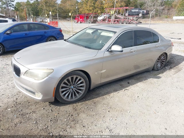 2011 Bmw 740li მანქანა იყიდება აუქციონზე, vin: WBAKB4C55BC392814, აუქციონის ნომერი: 43914261