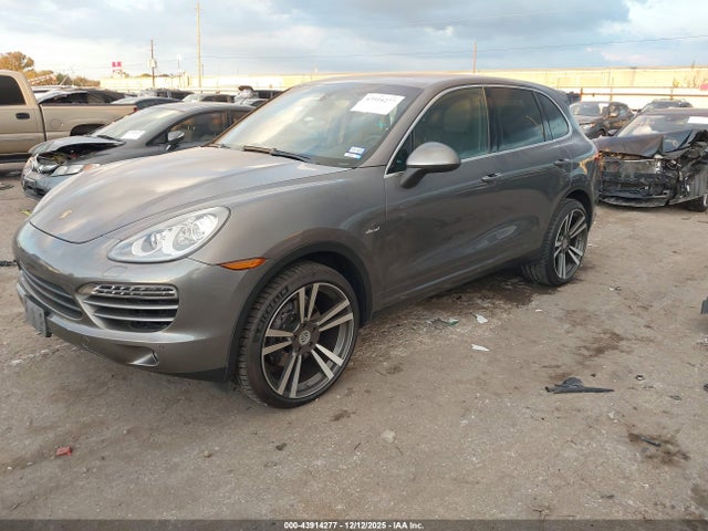 2013 PORSCHE CAYENNE WP1AF2A29DLA41938 Photo 1