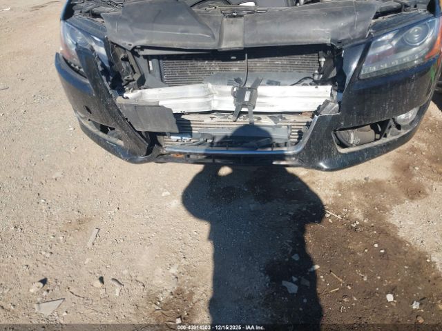 2010 AUDI A5 WAULFAFR9AA025916 Photo 5