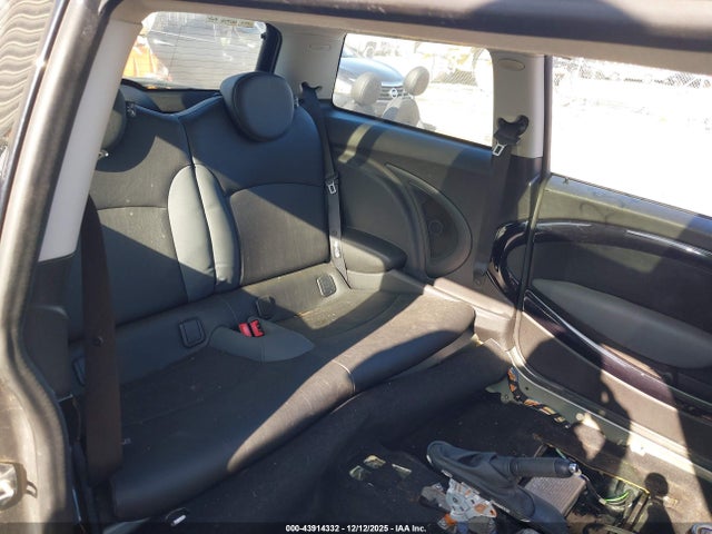 2009 MINI COOPER S WMWMF73519TX40097 Photo 7