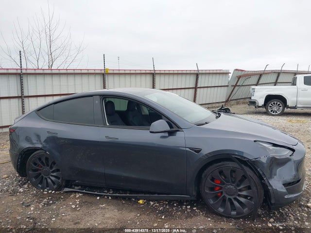 7SAYGDEF6PF766073 Tesla Model Y Performance Dual Motor All-wheel Drive