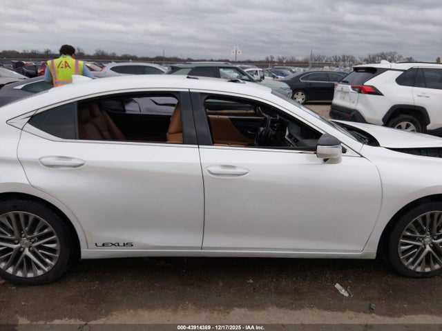 43914389 :رقم المزاد ، 58ABZ1B1XKU044677 vin ، 2019 Lexus Es 350 مزاد بيع