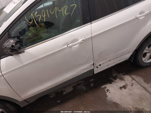 Ford ESCAPE SE 2015 1FMCU9G99FUB46503 Image 6