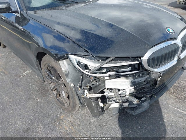 2021 BMW 330I 3MW5R1J06M8B49392 Photo 5