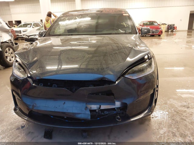43914479 :رقم المزاد ، 7SAXCDE5XRF444151 vin ، 2024 Tesla Model X Long Range مزاد بيع