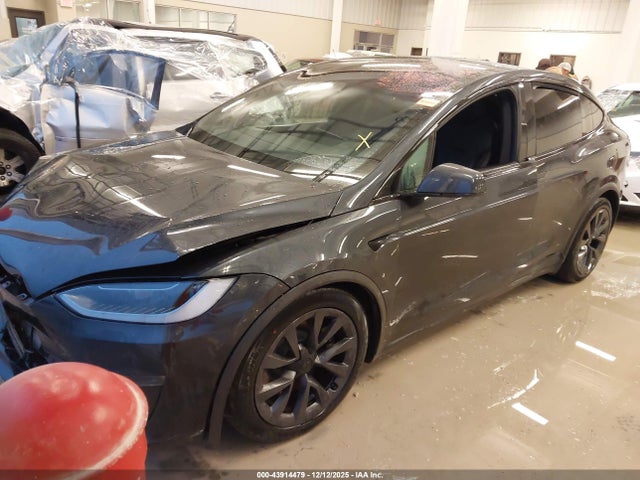 43914479 :رقم المزاد ، 7SAXCDE5XRF444151 vin ، 2024 Tesla Model X Long Range مزاد بيع