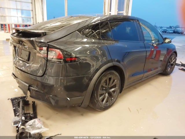 43914479 :رقم المزاد ، 7SAXCDE5XRF444151 vin ، 2024 Tesla Model X Long Range مزاد بيع
