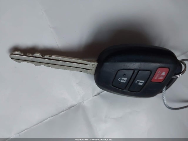 Scion TC 2015 JTKJF5C72F3092091 Image 11