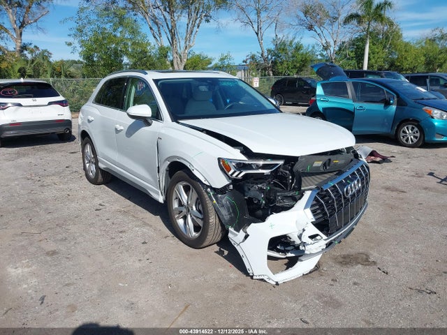 2024 AUDI Q3 WA1DECF32R1109650 Photo 0