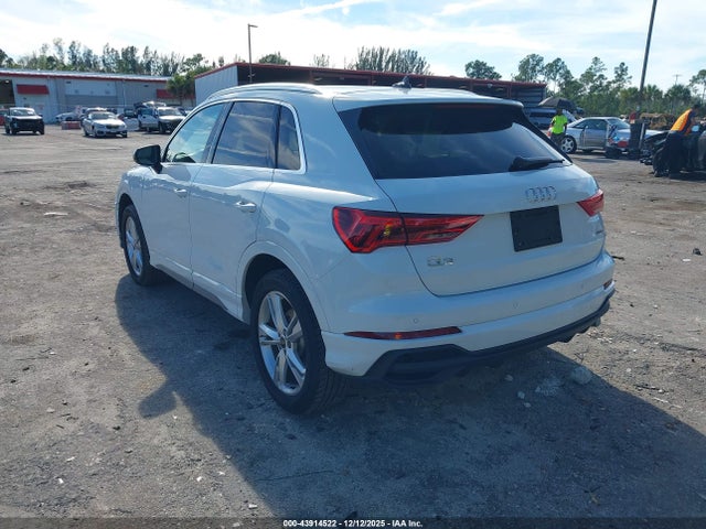 2024 AUDI Q3 WA1DECF32R1109650 Photo 2
