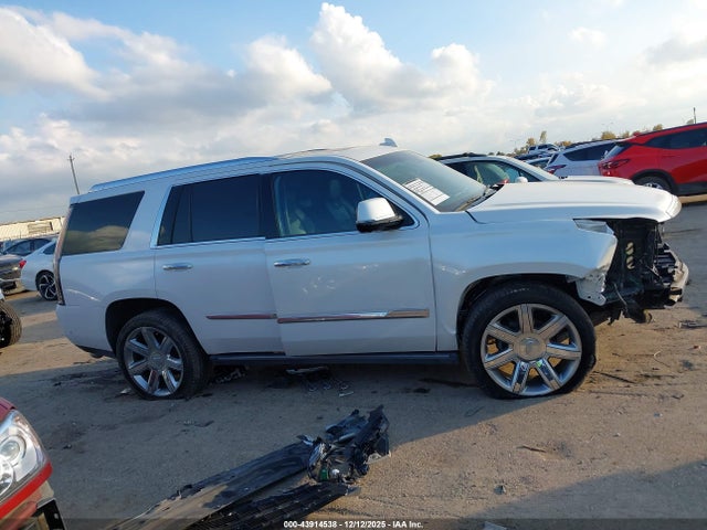 2017 Cadillac Escalade Premium Luxury მანქანა იყიდება აუქციონზე, vin: 1GYS4CKJXHR334817, აუქციონის ნომერი: 43914538