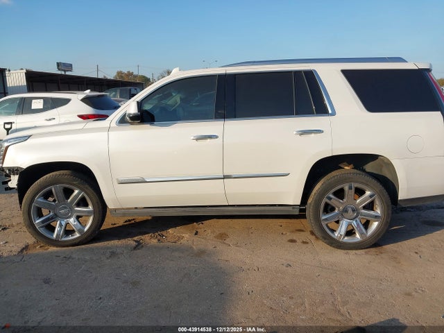 2017 Cadillac Escalade Premium Luxury მანქანა იყიდება აუქციონზე, vin: 1GYS4CKJXHR334817, აუქციონის ნომერი: 43914538