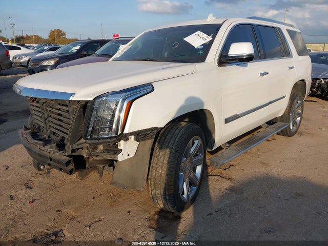 2017 Cadillac Escalade Premium Luxury მანქანა იყიდება აუქციონზე, vin: 1GYS4CKJXHR334817, აუქციონის ნომერი: 43914538