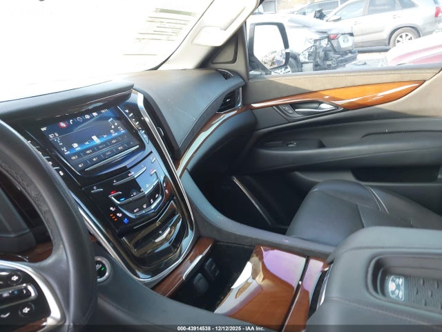 2017 Cadillac Escalade Premium Luxury მანქანა იყიდება აუქციონზე, vin: 1GYS4CKJXHR334817, აუქციონის ნომერი: 43914538