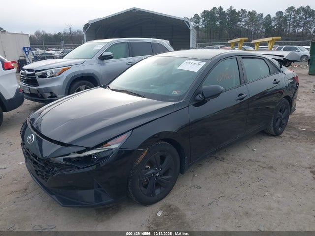 43914556 :رقم المزاد ، 5NPLS4AG9NH085327 vin ، 2022 Hyundai Elantra Sel مزاد بيع