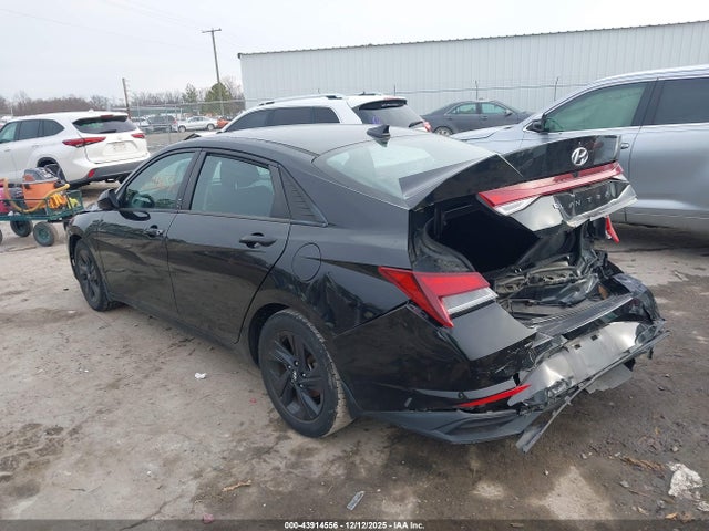 43914556 :رقم المزاد ، 5NPLS4AG9NH085327 vin ، 2022 Hyundai Elantra Sel مزاد بيع