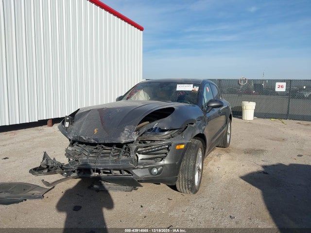 2018 PORSCHE MACAN WP1AA2A51JLB15423 Photo 1