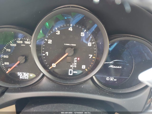 2018 PORSCHE MACAN WP1AA2A51JLB15423 Photo 6