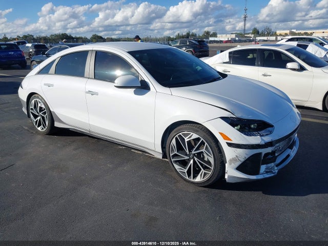 2025 HYUNDAI IONIQ 6 KMHM34AA1SA082837