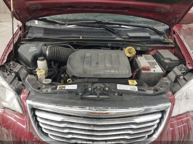 Продажа на аукционе авто 2014 Chrysler Town & Country Touring, vin: 2C4RC1BG6ER243114, номер лота: 43914650