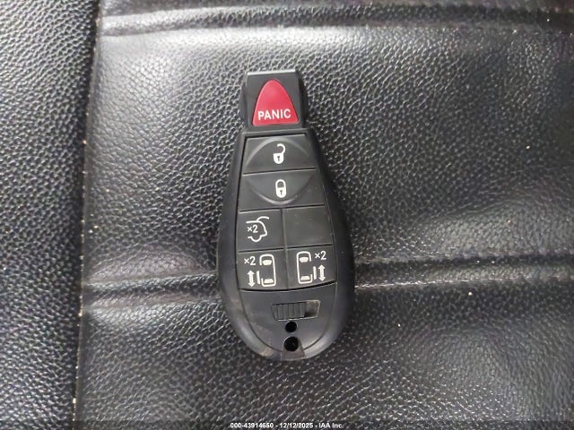 Продажа на аукционе авто 2014 Chrysler Town & Country Touring, vin: 2C4RC1BG6ER243114, номер лота: 43914650