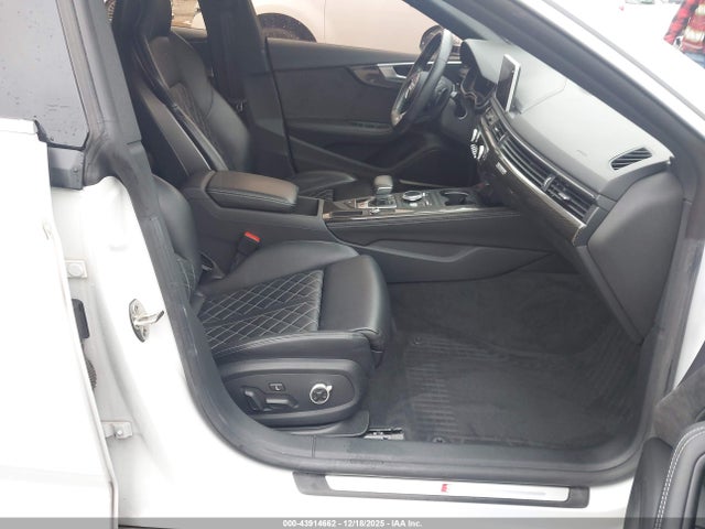 2018 AUDI S5 WAUC4CF50JA103997 Photo 4