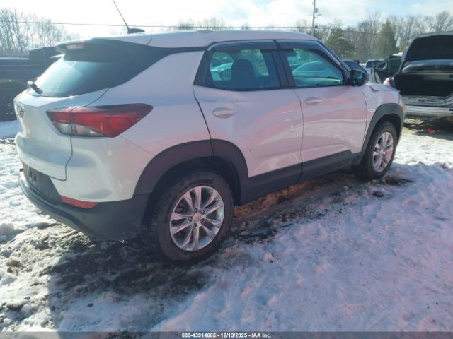 2021 CHEVROLET TRAILBLAZER KL79MNSL1MB135625 Photo 3