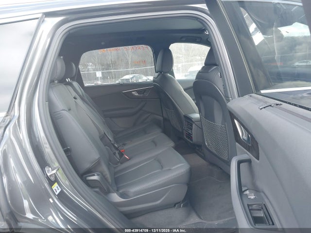 2023 AUDI Q7 WA1LCBF7XPD023125 Photo 7