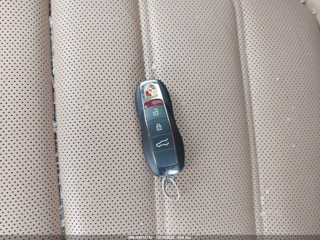 2025 PORSCHE MACAN WP1AA2A52SLB09809 Photo 10