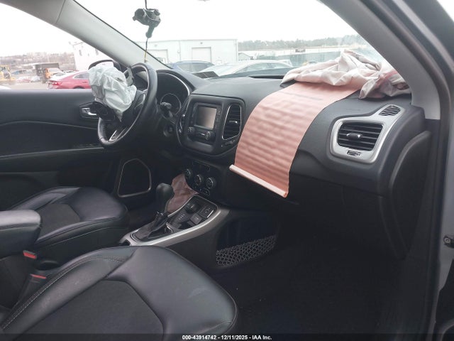 2018 JEEP COMPASS 3C4NJDBB8JT423342 Photo 4