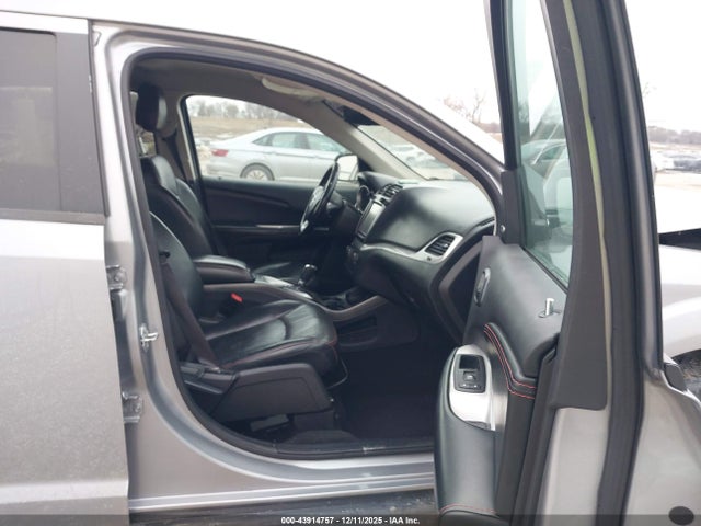 2019 DODGE JOURNEY 3C4PDDEG7KT769858 Photo 4