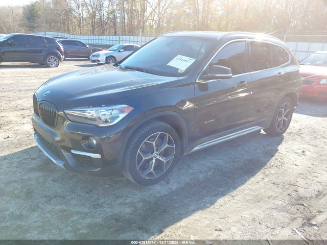 2018 BMW X1 WBXHT3C39J5K29351 Photo 1