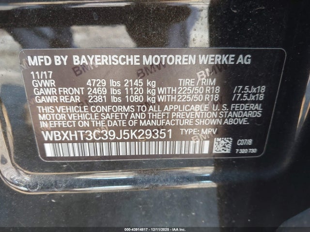 2018 BMW X1 WBXHT3C39J5K29351 Photo 8